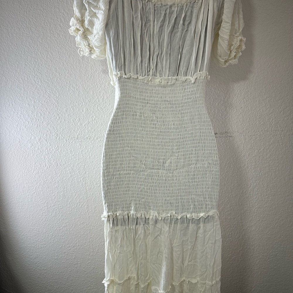 White Off-Shoulder Maxi Dress - Picture 3 of 3